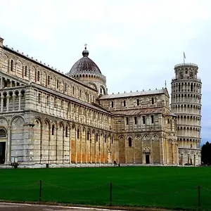  Appartamento Tra Miracoli E Cavalieri Italia